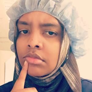 Meet your Posher, Amira